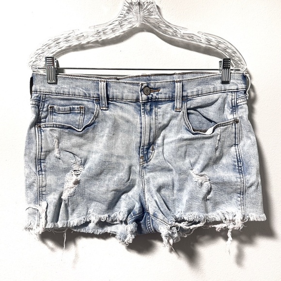 Old Navy Boyfriend Denim Shorts Distressed Cutoffs Light Wash Women’s Size 10 - Picture 1 of 12